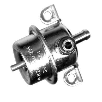 Fuel pressure regulator  Volvo 240/260/245/265/740/760/780/745 and 765 Fuel pressure regulator