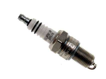 Spark Plug Volvo 240/260/245/265/440/460/480/740/760/780/745/765/940/960/945/965/944/964/340 and 360 Spark Plug